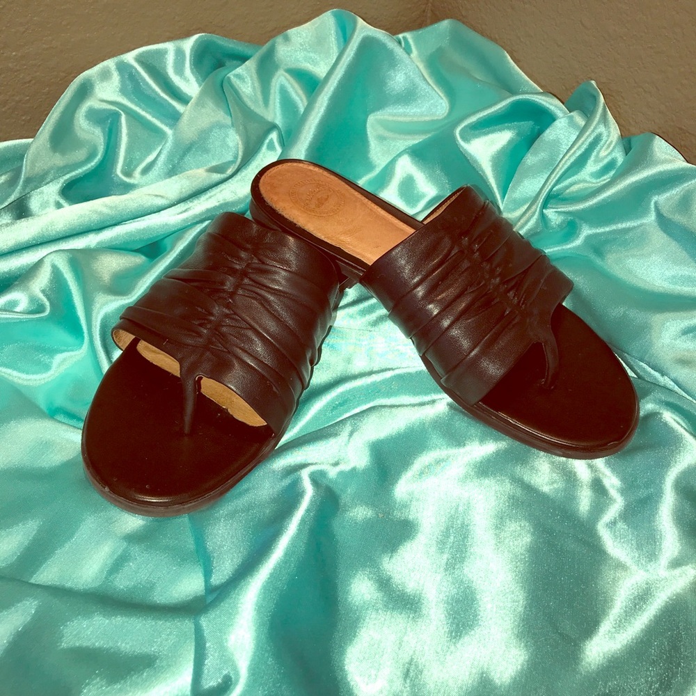 Nurture Black Leather Flat Thong Sandals.